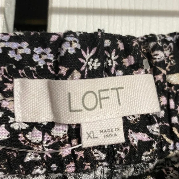 LOFT linen blend floral shorts size XL - Picture 8 of 10